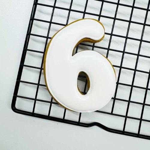 Пряник имбирный "6" белый, 8см Пряник имбирный "6" белый, 8см